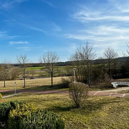 Erdeni-appartment Mit Sonnigem Suedbalkon Zum Kurpark アパート