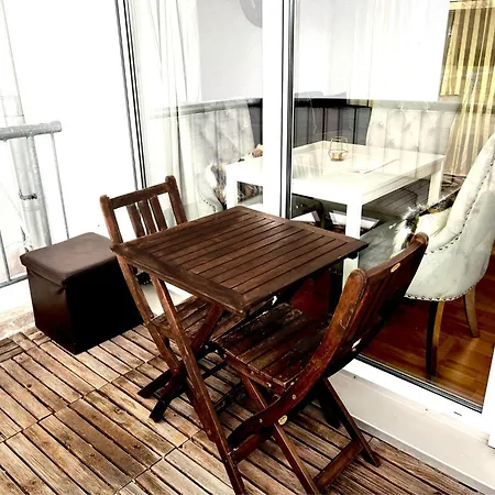 Appartement Erdeni-appartment Mit Sonnigem Suedbalkon Zum Kurpark Bad Rodach