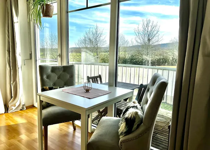 Erdeni-appartment Mit Sonnigem Suedbalkon Zum Kurpark Apartmán *