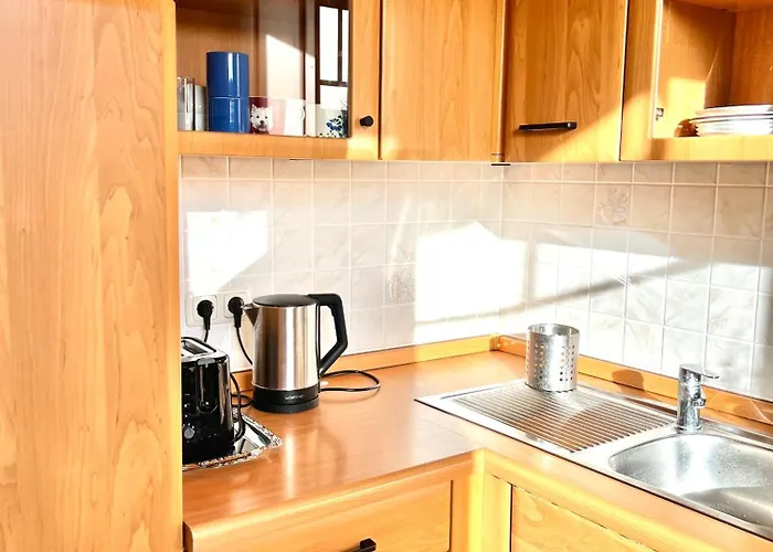 Erdeni-appartment Mit Sonnigem Suedbalkon Zum Kurpark Apartmán